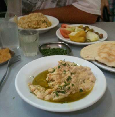 Humus / mshawsha